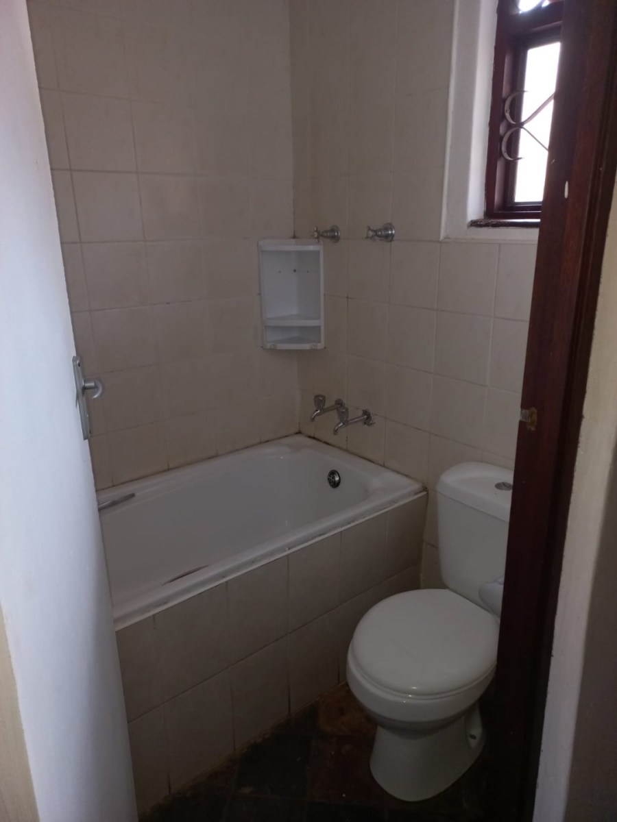 To Let 2 Bedroom Property for Rent in Brandwag Free State